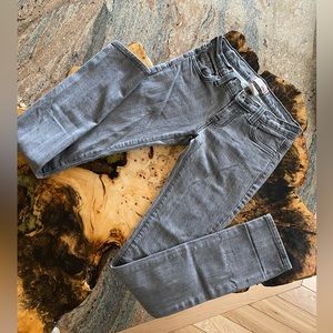 BDG| 25| Gray Jeans| Great Condition.